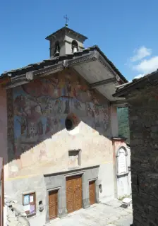 Facciata - Parrocchiale di San Salvatore a Perloz