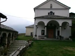 Facciata - Santuario di Notre-Dame-de-le-Garde a Perloz