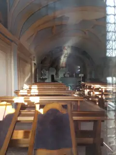 Interno dalla finestrella - Cappella di San Grato a Pavone Canavese
