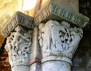 Capitello interno - Pieve o Chiesa Cimiteriale di San Lorenzo a Montiglio Monferrato