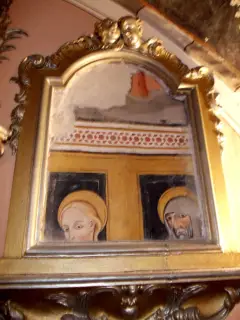 Volto di Santa e santo sulla parete di fondo - Parocchiale di San Quintino a MondovìFrazione San Quintino