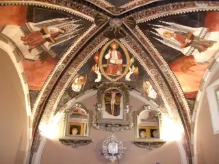 Presbiterio, parete di fondo e vela Est - Parocchiale di San Quintino a MondovìFrazione San Quintino