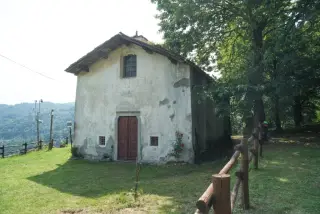 Facciata - Oratorio di Santa Maria a BorgosesiaFrazione Vanzone