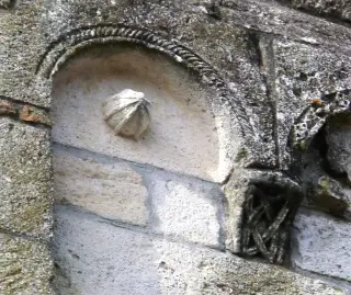 Archetti capitelli e sculture - Torre di San Pietro a Murisengo