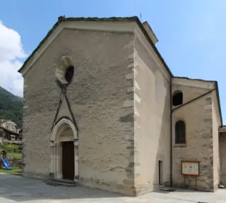Facciata - Chiesa di San Nicolao a SampeyreFrazione Rore