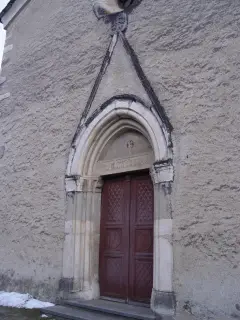 Portale - Chiesa di San Nicolao a SampeyreFrazione Rore