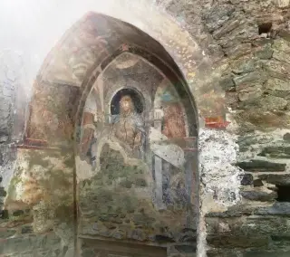 Abside gotica con affreschi - Chiesa di San Vincenzo di Saragozza a Saint-Vincent