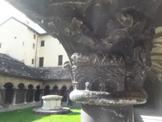 Capitello - Chiostro di Sant'Orso a Aosta