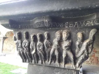 Capitello - Chiostro di Sant'Orso a Aosta