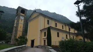 Facciata e campanile - Chiesa di San Pietro in Vincoli a Donnas