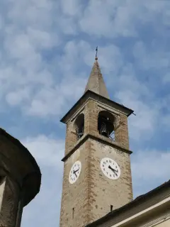 Campanile - Chiesa di Santa Maria al Borgo o Natività di Maria a MontjovetFrazione Borgo