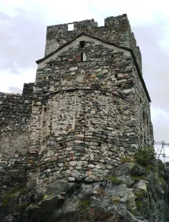 Esterno Abside - Cappella Castrense di San Maurizio a Saint-DenisFrazione Cly