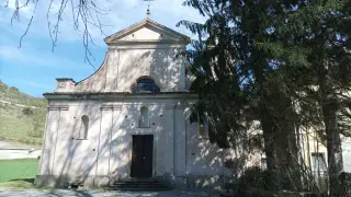 Facciata - Chiesa di San Remigio a Parodi Ligure