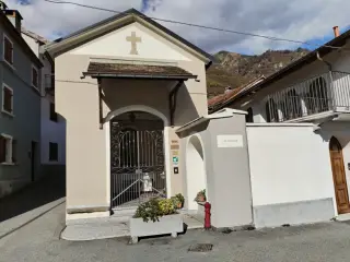 Facciata - Cappella di San Rocco a ValstronaFrazione Luzzogno
