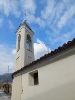 Campanile triangolare - Cappella di San Giacomo a Busca