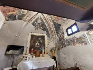 Vista interno - Cappella di San Giacomo a Busca