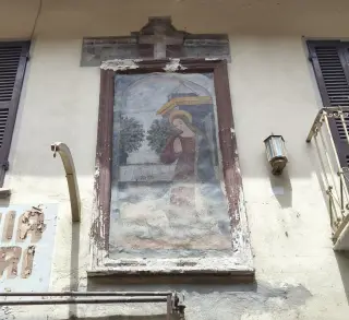 Madonna col Bambino - Affresco della Madonna col Bambino a Donnas