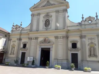 Facciata - Parrocchiale di Santa Maria Maggiore a Poirino