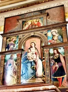 Madonna con bambino, san Pietro e san Dalmazio con annunciazione e dio padre benedicente - Parrocchiale di San Dalmazio a Quargnento