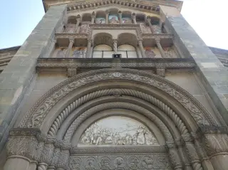 Facciata neogotica - Chiesa di San Genesio a Castagneto PoFrazione San Genesio