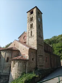 Abside e campanile - Chiesa di San Genesio a Castagneto PoFrazione San Genesio