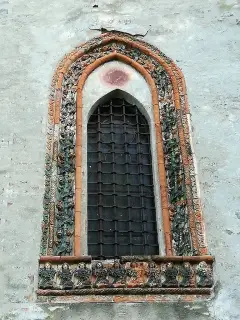 Finestra gotica - Parrocchiale di San Lorenzo a Andorno Micca