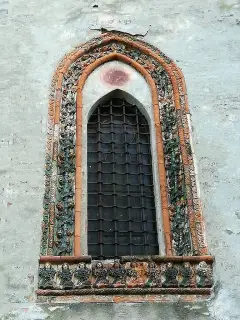 Finestra gotica - Parrocchiale di San Lorenzo a Andorno Micca