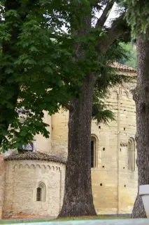 Absidi - Resti dell'Abbazia di San Gaudenzio a Santo Stefano Belbo