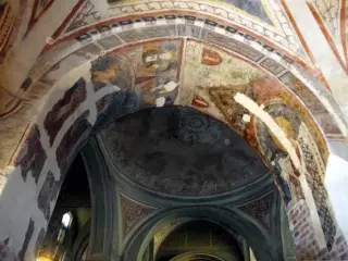 Affreschi del sottarco alla base dal campanile - Collegiata di Sant'Andrea a Savigliano