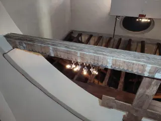 Trave con stemma dei Provana - Cappella di San Giuliano a Druento