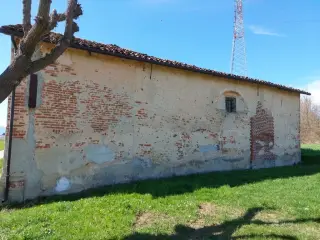 Fianco - Cappella di San Rocco a Trinità