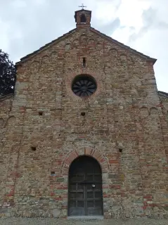 Facciata dettaglio - Pieve di Santa Maria a Viguzzolo