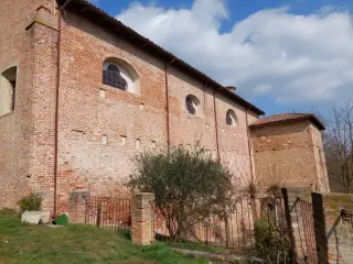 Fianco destro - Chiesa del Carmine a Incisa ScapaccinoFrazione Villa