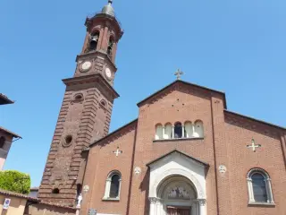 Facciata - Parrocchiale di San Pietro a Villanova d'Asti