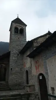 Affreschi e campanile - Chiesa di San Gottardo a CannobioFrazione Carmine Superiore