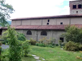 Lato Sud - Chiesa o Monastero dei Santi Pietro e Colombano a Pagno