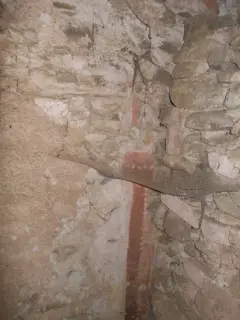 Antico arco trionfale nel sottotetto - Chiesa o Monastero dei Santi Pietro e Colombano a Pagno