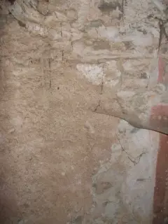 Antico arco trionfale nel sottotetto - Chiesa o Monastero dei Santi Pietro e Colombano a Pagno