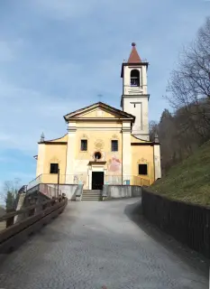 Vista - Parrocchiale dell' Assunta a Brondello