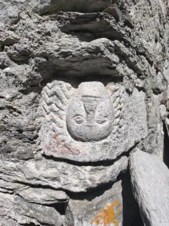 Inserto antropomorfo - Chiesa di San Giacomo a BellinoFrazione Chiesa