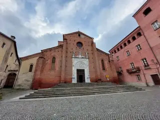 Facciata - Collegiata dell' Assunta a Revello