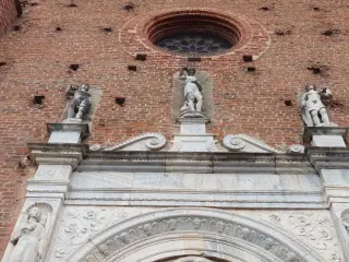 Portale dettaglio - Collegiata dell' Assunta a Revello