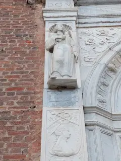 Portale dettaglio - Collegiata dell' Assunta a Revello