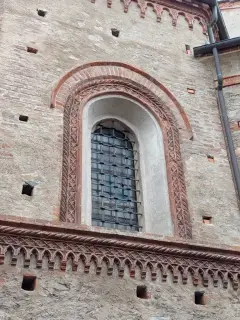 Finestra gotica - Parrocchiale di San Martino a Sanfront