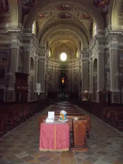 Interno verso abside - Campanile Antica Chiesa di San Giovanni Battista a Barge