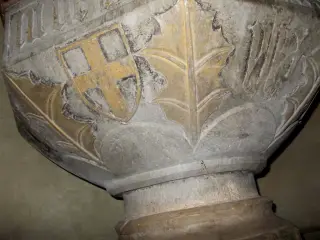 Fonte battesimale catino - Campanile Antica Chiesa di San Giovanni Battista a Barge