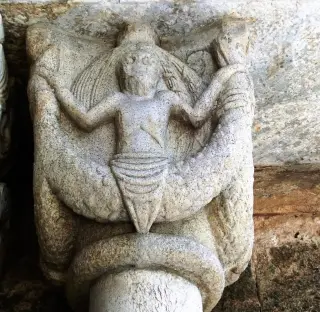 Sculture-Particolare - Sacra o Sagra di San Michele a Sant'Ambrogio di TorinoFrazione Sacra di San Michele