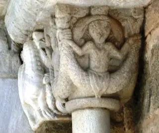 Sculture-Particolare - Sacra o Sagra di San Michele a Sant'Ambrogio di TorinoFrazione Sacra di San Michele