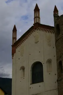Facciata dettaglio - Cattedrale di San Giusto a Susa