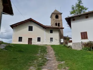Facciata e campanile - Certosa della Madonna della Losa a GravereFrazione Losa